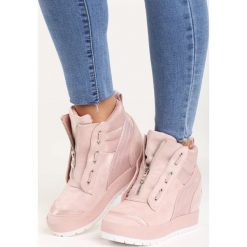 Różowe Sneakersy It's Me. Różowe sneakersy damskie marki Born2be, z materiału. Za 109,99 zł.
