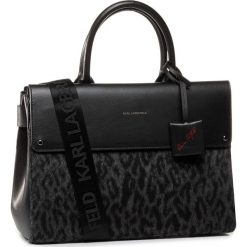 Torebka KARL LAGERFELD - 200W3007 Grey. Szare torebki klasyczne damskie KARL LAGERFELD, bez wzorów, ze skóry, klasyczne, duże, bez dodatków. W wyprzedaży za 1569,00 zł.