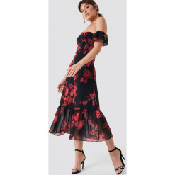 Trendyol Sukienka midi z odkrytymi ramionami - Black,Multicolor. Sukienki małe czarne marki Trendyol, na co dzień, z elastanu, casualowe, dopasowane. Za 262,95 zł.