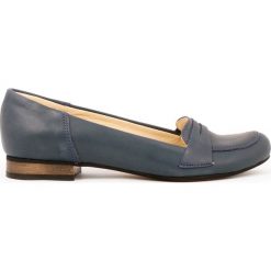 Klasyczne baleriny lordsy - skóra naturalna - model 025 - kolor granatowy. Niebieskie baleriny damskie Zapato, bez wzorów, z jeansu, eleganckie, na niskim obcasie, na obcasie. W wyprzedaży za 173,40 zł.