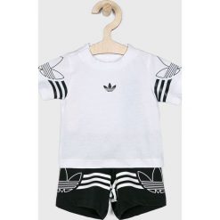 Adidas Originals - Komplet dziecięcy 62-104 cm. Białe spodnie chłopięce adidas Originals, z nadrukiem, z bawełny, krótkie. Za 149,90 zł.