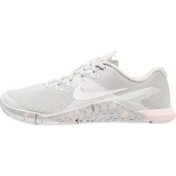 Buty do koszykówki damskie: Nike Performance METCON 4 Obuwie treningowe light silver/white/guava ice/mica green