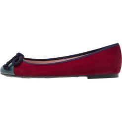 Pretty Ballerinas Baleriny heris/adele/marina. Czerwone baleriny damskie marki Pretty Ballerinas, bez wzorów, ze skóry, klasyczne, bez obcasa. Za 549,00 zł.