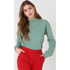 NA-KD Basic Bluza basic - Green. Zielone bluzy damskie marki NA-KD Basic, prążkowane. Za 100,95 zł.