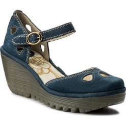 Sandały FLY LONDON - Yuna P500016118 Blue. Niebieskie klapki damskie Fly London, bez wzorów, ze skóry, bez obcasa, na obcasie. Za 399,00 zł.