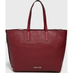 Calvin Klein - Torebka. Brązowe torebki klasyczne damskie marki Calvin Klein. Za 629,90 zł.