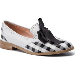 Lordsy L37 - Mouse World S36S9 Black/White. Białe półbuty damskie L37, na co dzień, bez wzorów, ze skóry, bez obcasa, na płaskiej podeszwie, bez zapięcia. W wyprzedaży za 369,00 zł.