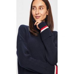 Tommy Hilfiger - Sweter. Niebieskie swetry damskie TOMMY HILFIGER, s, bez wzorów, z bawełny, bez rękawów. W wyprzedaży za 359,90 zł.