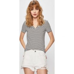 Only - Top. Białe bluzki damskie ONLY, s, bez wzorów, z elastanu, bez kołnierzyka. W wyprzedaży za 29,90 zł.