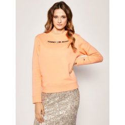 Bluza Tommy Jeans Essential DW0DW07976. Pomarańczowe bluzy damskie Tommy Jeans, l, bez wzorów, z bawełny, bez rękawów, bez kaptura. W wyprzedaży za 319,00 zł.