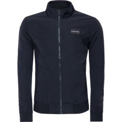 Kurtka przejściowa Calvin Klein Jeans J30J312644. Czarne kurtki męskie Calvin Klein Jeans, xl, bez wzorów, z jeansu, bez kaptura. W wyprzedaży za 369,00 zł.