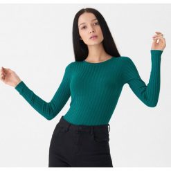 Sweter w prążki - Zielony. Zielone swetry damskie marki House, s, bez wzorów, bez rękawów, bez kaptura. Za 59,99 zł.