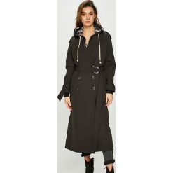 Answear - Płaszcz Orient Express. Czarne kurtki damskie ANSWEAR, s, w paski, z elastanu, klasyczne. W wyprzedaży za 139,90 zł.