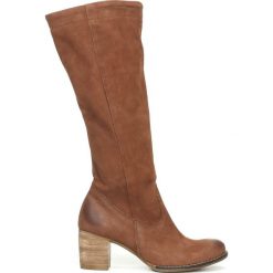 Kozaki - skóra naturalna - model 154 - kolor brązowy przecierka. Pomarańczowe kozaki damskie Zapato, do pracy, na lato, ze skóry, biznesowe, na wysokim obcasie, na obcasie, bez zapięcia. W wyprzedaży za 366,75 zł.