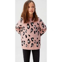 Mango Kids - Sweter dziecięcy Mancha 110-164 cm. Różowe swetry dziewczęce z bawełny, z okrągłym kołnierzem, krótkie. Za 99,90 zł.