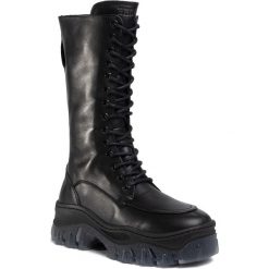 Kozaki BRONX - 14187-A Black 1. Czarne kozaki damskie Bronx, ze skóry, bez obcasa, bez zapięcia. Za 899,00 zł.
