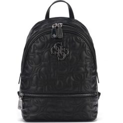 Guess New Wave Plecak Czarny. Czarne plecaki damskie Guess, z aplikacjami, z materiału. Za 628,95 zł.