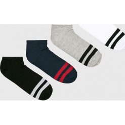 Jack & Jones - Skarpety (4-Pack). Szare skarpetki męskie Jack & Jones, bez wzorów, z elastanu. W wyprzedaży za 19,90 zł.