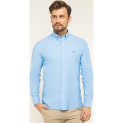Koszula TOMMY HILFIGER Natural Soft Poplin MW0MW12169. Niebieskie koszule męskie TOMMY HILFIGER, xxl, bez wzorów, z bawełny, casualowe, bez kołnierzyka, bez rękawów. W wyprzedaży za 219,00 zł.