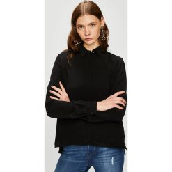 Trussardi Jeans - Koszula. Czarne bluzki damskie marki Trussardi Jeans, z wiskozy, klasyczne, z włoskim kołnierzykiem, z długim rękawem. W wyprzedaży za 299,90 zł.