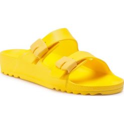 Klapki SCHOLL - Sho Bahia N 790401-50-73 Yellow. Żółte klapki damskie Scholl, bez wzorów, z tworzywa sztucznego, bez obcasa. W wyprzedaży za 109,00 zł.