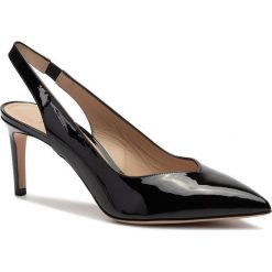 Sandały HUGO - Hellia Sling 50409527 10212334 01 Black 001. Czarne klapki damskie HUGO, bez wzorów, ze skóry, bez obcasa, na obcasie. W wyprzedaży za 699,00 zł.