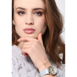 Złota Bransoletka Too Far. Żółte bransoletki damskie Born2be, złote. Za 44,99 zł.