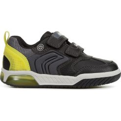 Sneakersy "Inek" w kolorze czarno-żółtym. Żółte trampki chłopięce geox kids, bez wzorów, bez zapięcia. W wyprzedaży za 139,95 zł.
