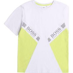 Boss - T-shirt 164-176 cm. Białe t-shirty chłopięce Boss, z nadrukiem, z bawełny, bez rękawów. Za 239,90 zł.