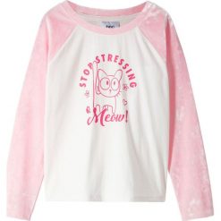 Shirt z długimi rękawami z aksamitu bonprix pudrowy jasnoróżowy - biel wełny. Różowe bluzki dziewczęce bonprix, z nadrukiem, z wełny, z okrągłym kołnierzem, z długim rękawem, długie, bez kaptura. Za 21,99 zł.