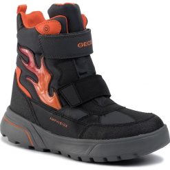 Śniegowce GEOX - J Sveggen B Abx D J947UD 0CEFU C0038 DD Black/Orange. Czarne śniegowce chłopięce Geox, bez zapięcia. Za 429,00 zł.