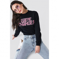NA-KD Bluza Game Changer - Black. Czarne bluzy rozpinane damskie NA-KD, z nadrukiem, z dzianiny, z długim rękawem, długie. Za 141,95 zł.