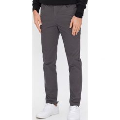 Spodnie regular fit - Szary. Szare spodnie męskie House, s, bez wzorów. Za 119,99 zł.