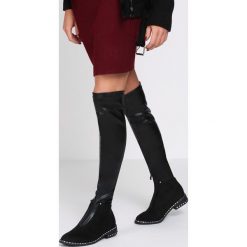 Czarne Kozaki Mark My Words. Czarne kozaki damskie Born2be, z materiału, na zamek. Za 179,99 zł.