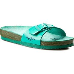 Klapki PEPE JEANS - Bio Block PGS90087 Bright Hydro 656. Zielone klapki damskie Pepe Jeans, z jeansu, bez zapięcia. W wyprzedaży za 149,00 zł.