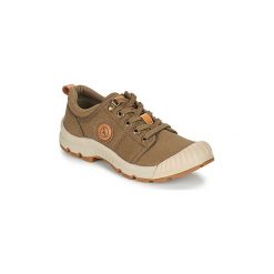 Buty Aigle TENERE LIGHT LOW W CVS. Zielone trampki i tenisówki damskie Aigle, bez wzorów, bez zapięcia. Za 279,20 zł.