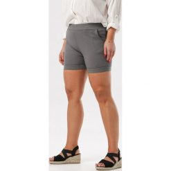 Szare Szorty Coroleia. Szare szorty damskie Born2be, xl, bez wzorów. W wyprzedaży za 54,99 zł.