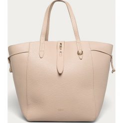 Furla - Torebka skórzana. Różowe torby damskie na zakupy Furla, bez wzorów, ze skóry, na ramię, duże, bez dodatków. Za 1749,00 zł.