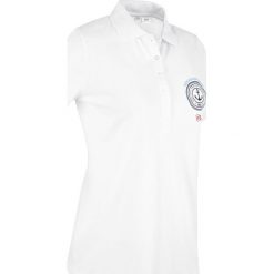 Shirt polo z bawełny pique z nadrukiem, krótki rękaw bonprix biały. Białe koszulki damskie bonprix, z nadrukiem, z bawełny, polo, z krótkim rękawem. Za 37,99 zł.