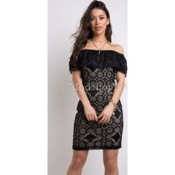 Sukienka Libi Black. Czarne sukienki damskie Modaforyou, s, w koronkowe wzory, z elastanu, eleganckie, bez kołnierzyka, bez rękawów, dopasowane. Za 99,00 zł.