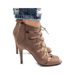 Khaki odkryte botki na szpilce 9095-83A. Zielone botki damskie ButyModne, bez obcasa, na szpilce, bez zapięcia. Za 69,00 zł.