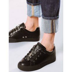 Czarne Buty Sportowe Lunas. Czarne buty sportowe damskie Multu, bez wzorów, sportowe. Za 39,99 zł.