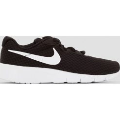 Buty sportowe Tanjun. Czarne buty sportowe chłopięce Nike, z kauczuku. Za 251,96 zł.