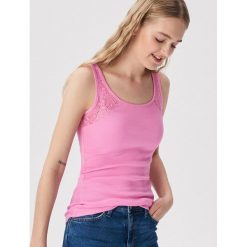 Tank top z koronką - Różowy. Różowe topy damskie Sinsay, s, w koronkowe wzory, z koronki, bez kołnierzyka. Za 19,99 zł.