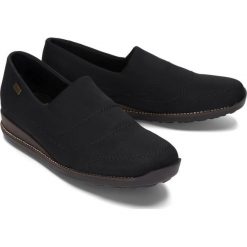 RIEKER 44260-00 black, półbuty damskie. Czarne półbuty damskie Rieker, bez wzorów, bez obcasa, bez zapięcia. Za 244,90 zł.