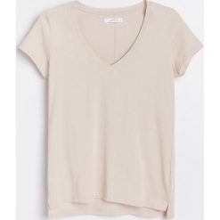T-shirt z bawełny organicznej -. T-shirty damskie Reserved, s, bez wzorów, z bawełny, bez kołnierzyka. Za 25,99 zł.