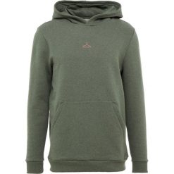 Bejsbolówki męskie: Holzweiler HANGER HOODIE Bluza z kapturem green melange