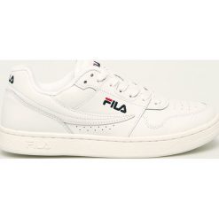 Fila - Buty Arcade. Białe buty sportowe damskie Fila, bez wzorów, z gumy, sportowe. W wyprzedaży za 269,90 zł.