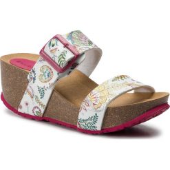 Klapki DESIGUAL - Bio8 Galactic 19SSHP12 1000. Białe klapki damskie Desigual, bez wzorów, ze skóry ekologicznej, bez obcasa, na obcasie. W wyprzedaży za 219,00 zł.
