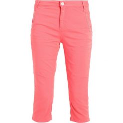 Mos Mosh ETTA COLOUR 3/4 Szorty jeansowe pink. Czerwone szorty jeansowe damskie marki Mos Mosh. Za 479,00 zł.